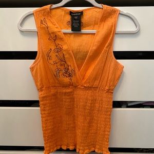 Bebe top with sequence detail